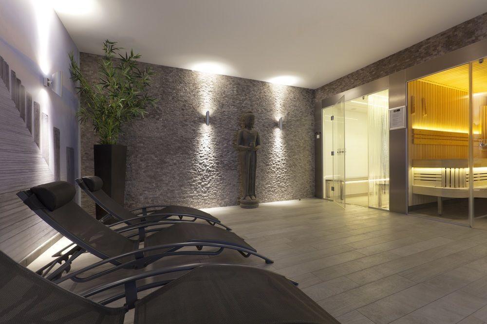 Hotel Der Valk 4*